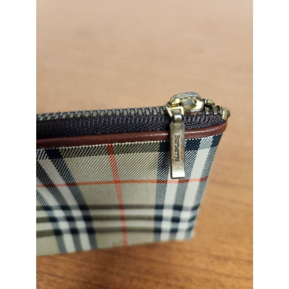 Burberrys VINTAGE Haymarket Check coin pouch. Slight ware on corners see picture - Picture 10 of 11